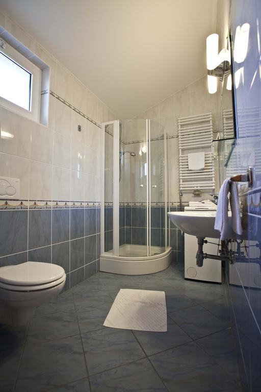 Studio Apartmani Bijeli Delfin Biograd Na Moru Phòng bức ảnh