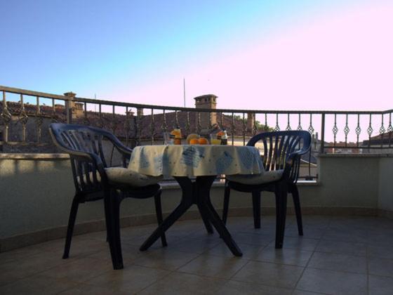 Studio Apartmani Bijeli Delfin Biograd Na Moru Ngoại thất bức ảnh